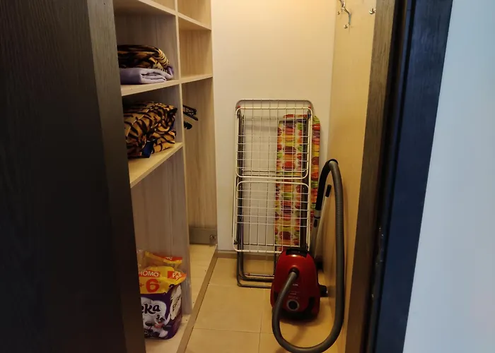 2-bed,2-bath, Free Private Parking *