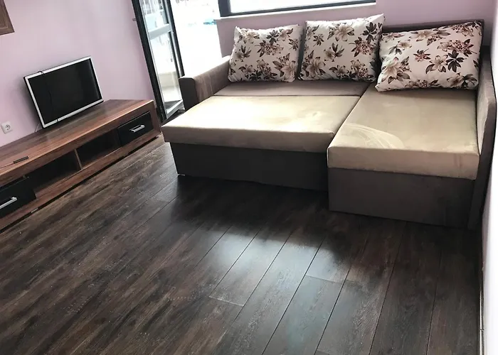 Апартаменты 2-bed,2-bath, Free Private Parking *